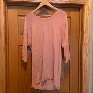 Gap 3/4 sleeve top, blush color.
